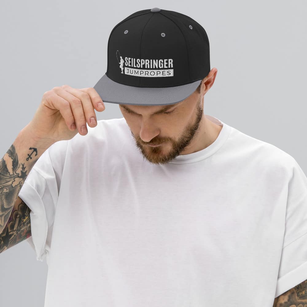 classic-snapback-black-silver-front-6060ffb11fe5a.jpg